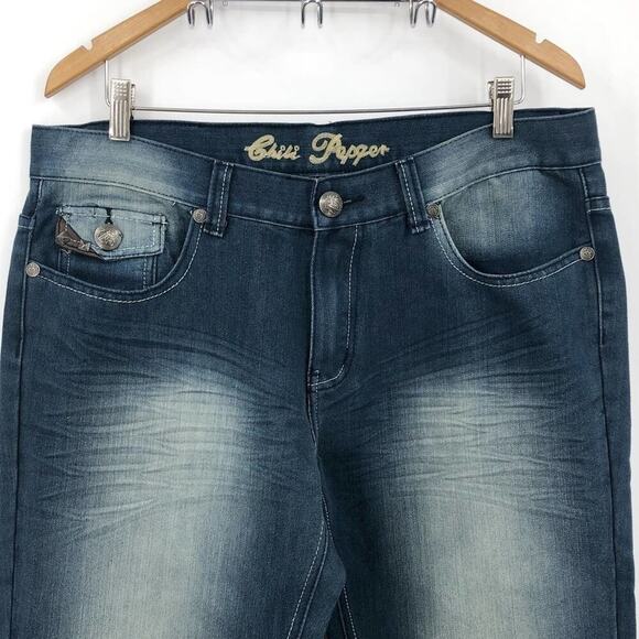 Chili Pepper Men's Jeans 36 Straight Leg Embellished Distressed Med Wash NWT - Picture 3 of 8